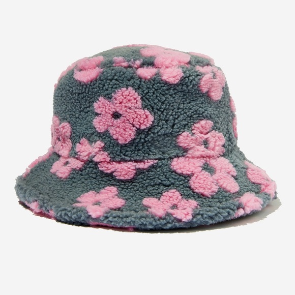 Accessories - NEW Floral Bucket Hat
